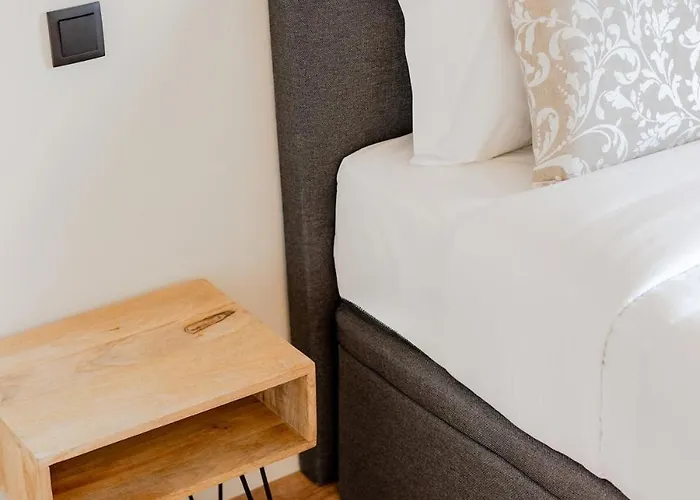 Balcony Garden Views At Terracotta Collection Apartamento