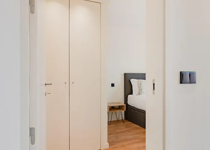 Balcony Garden Views At Terracotta Collection Πόρτο